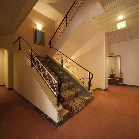 Hotel Aquila D'oro 3*